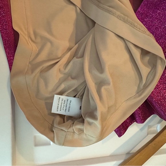 Ripley Radar Matte Fucsia Sequin Short Sleeve Boxy Top Medium - Picture 7 of 8